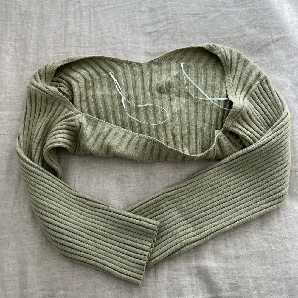 Light green, knit shrug, S